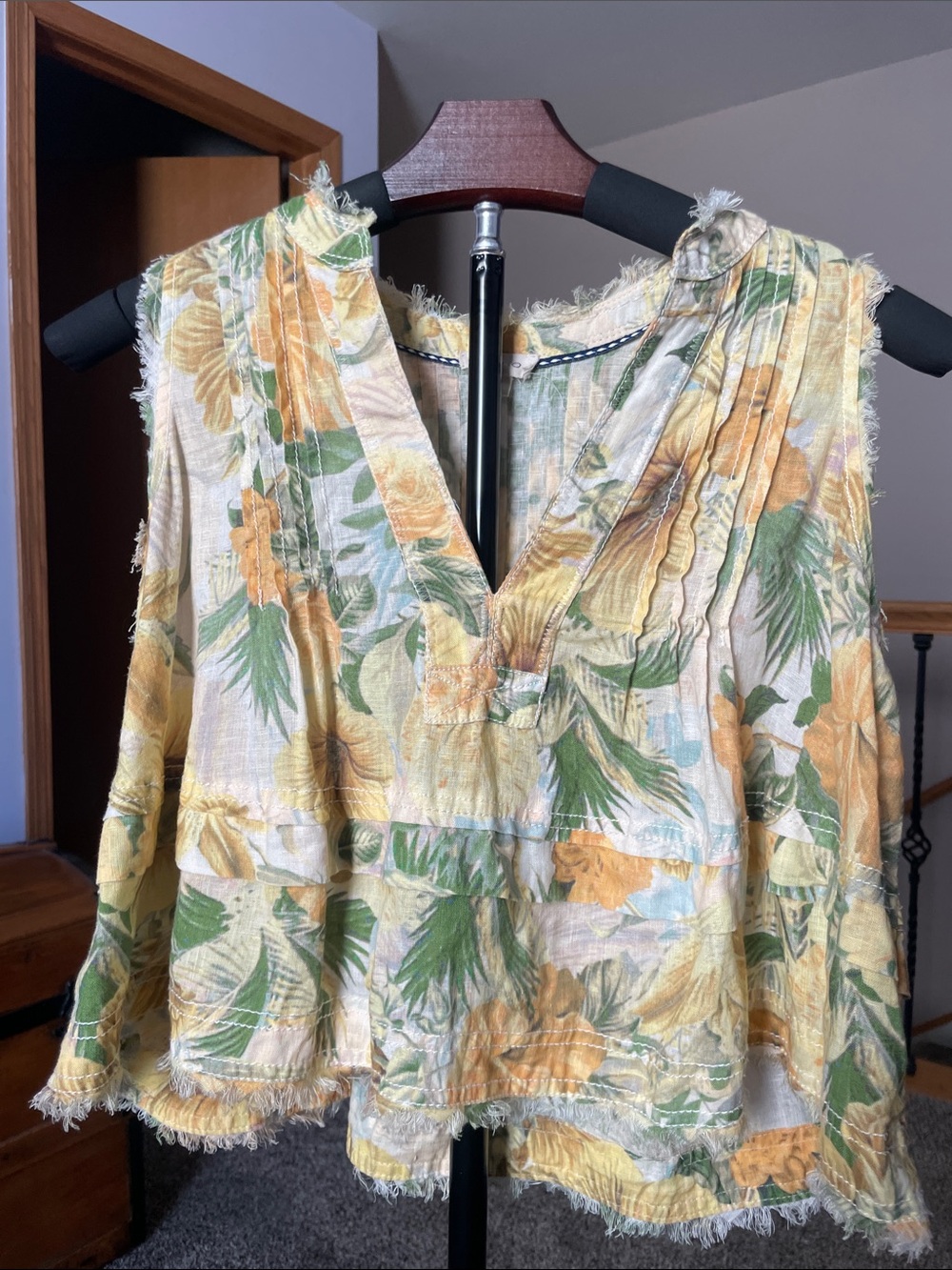 Pilcro Lightweight Floral V-Neck Sleeveless Top - Yellow & Green